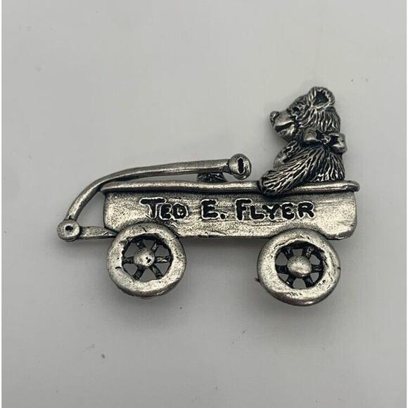 Vintage Handmade One Of A Kind Ted E. Flyer Brooch Teddy Bear In Wagon Signed - Picture 1 of 7